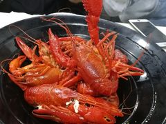-虾弄弄海派小龙虾·牛羊蝎子火锅