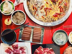 -谭鸭血老火锅(漳州路店)