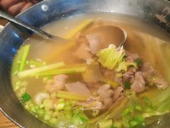 -肖四女乐山跷脚牛肉(南汇大学城生活广场店)