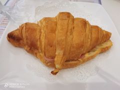芝士火腿牛角包-金利茶餐厅(中船汇店)