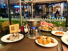 -飨食汇全日制餐厅·昆山皇冠假日酒店(九方店)
