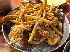 -BHC炸鸡(明洞总店)