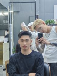 点击看大图 -藤野造型专业烫染接发