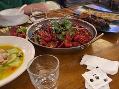 -爱啤精酿·民谣酒馆(滨江店)