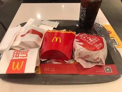 -麦当劳(汉口火车站候车室店)