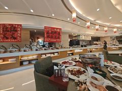 -元一希尔顿酒店·鲜切牛肉火锅禅自助餐厅