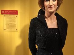 -曼谷杜莎夫人蜡像馆