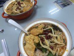 -丽丽三鲜螺蛳粉(田林路店)