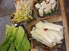 -贤合庄卤味火锅(安吉万达店)