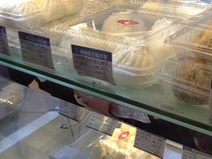 -白玉兰食品甜凤店(合生汇店)