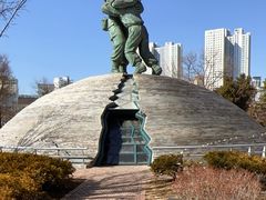 -韩国战争纪念馆