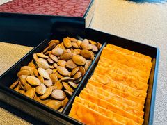 -新荣记(BFC外滩金融中心店)