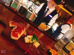 -OX BAR 拉培耶小镇(大连老街店)