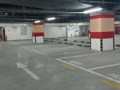 -世纪都会-停车场