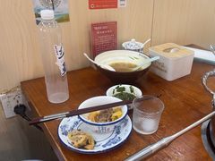 -老何家后安粉·糟粕醋海鲜火锅(三亚湾椰梦长廊店)