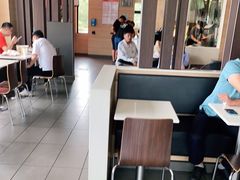 -麦当劳(常山服务区得来速店)