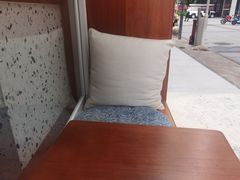 -Line来恩咖啡(石厦花园店)