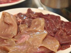 -周老三跷脚牛肉·全牛火锅(非遗传承店)