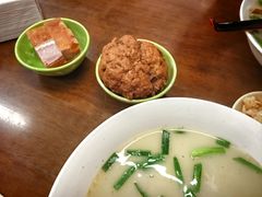 -三百碗宝应长鱼面(板仓街店)