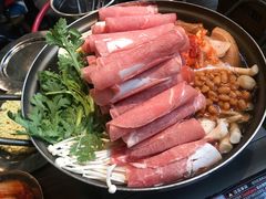 部队锅-MI WU FACTORY米屋美食工厂餐厅(绿地店)