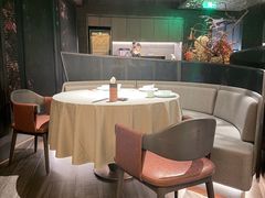 -左庭右院鲜牛肉火锅黑金店(陆家嘴中心店)