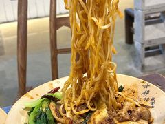 -方铲铲·成都板凳面(滨江银泰店)