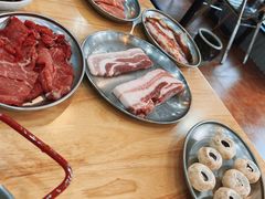 -牛信亭韩国料理·炭火烤肉(紫藤路店)