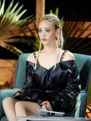 -变画·发型STUDIO