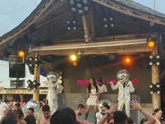 -FINNS Beach Club