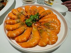 -醉辉皇上海之巅(上海中心大厦店)