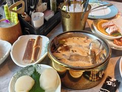 -雍容荟帝王蟹活龙虾展台自助(IFS黑金店)