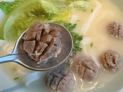 潮州手打牛肉丸汤粉-潮堂 · 潮州菜(国贸商城店)