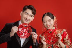 -乐默婚纱摄影工作室