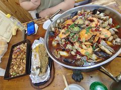 -老东镇啤酒屋海鲜加工·蒸汽海鲜·海鲜烧烤(台东店)