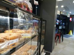 面包甜点陈列柜-85度C(生甜甜圈研究工坊·上海平凉店)