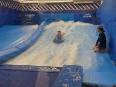 -X-SURFER极浪者室内冲浪俱乐部