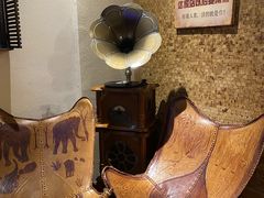 -月亮眼花园餐厅书吧酒吧