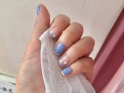 -爱美睫美甲会馆