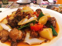 沙湾大盘鸡-西域盛宴烧烤新疆菜清真餐厅(古美店)