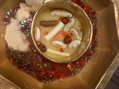锅中锅-蜀九香火锅(彩虹店)