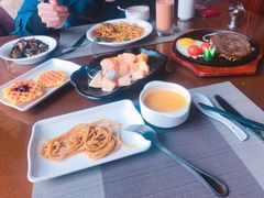 -戈尔登酒店·满堂彩咖啡厅