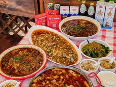 -洪霞餐馆·川菜·鲜货现炒(两江春城店)