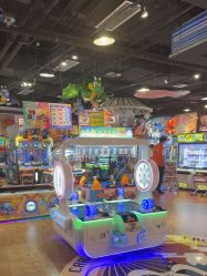 -卡通尼乐园(新达汇三林店)