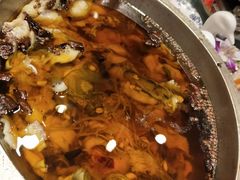 -鑫巴蜀小镇 · 水煮鱼专研店(玉桥店)