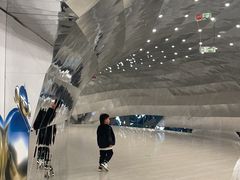 -涨巢·潮玩水疗局