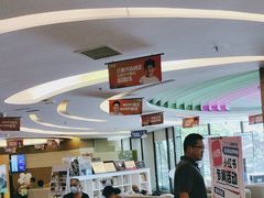 -极光口腔·矫正种植修复(锦江店)