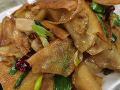 腊肉炒豆丝-小民大排档(马场角横路店)