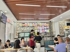 -一口猪海鲜浑锅·东北家常菜