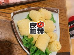 -毛辣果·贵州红酸汤牛肉火锅(西单店)