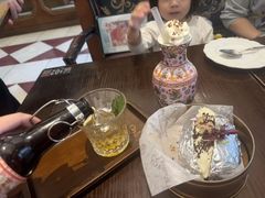 -秘密旅行Bonjour(黑金冠 江南西店)